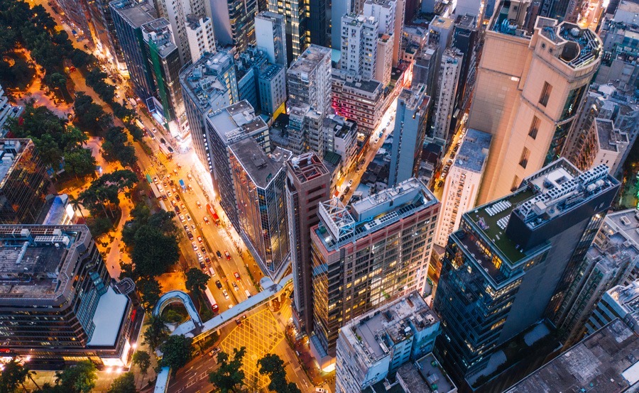 What Does a Commercial Real Estate Agent Do?